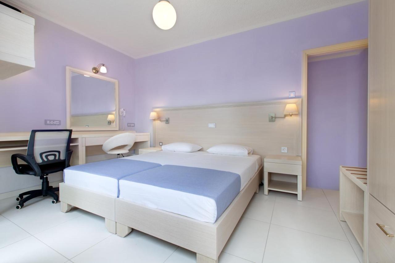 Giorgi'S Blue Apartments Kalathas Habitación foto
