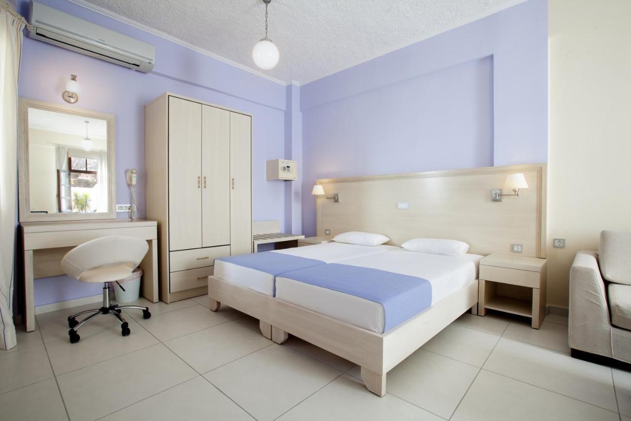 Giorgi'S Blue Apartments Kalathas Habitación foto